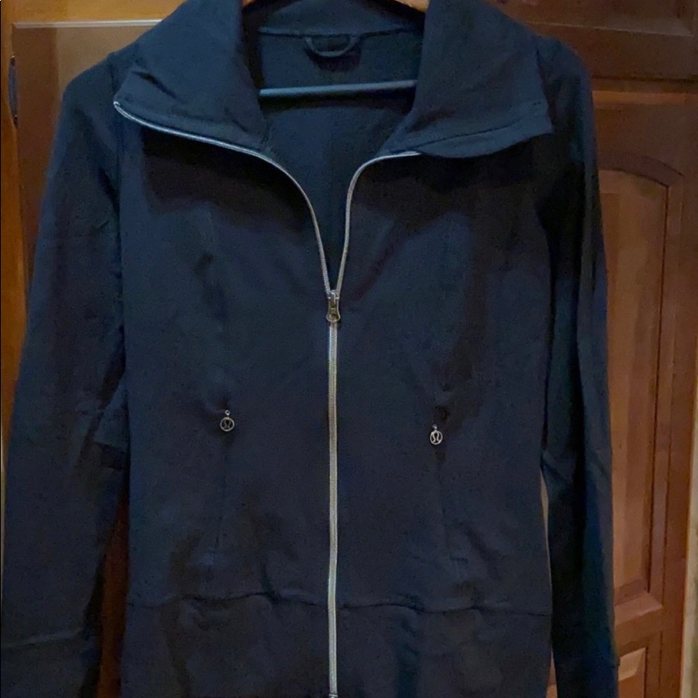 Lululemon Full Zip Jacket w/ zipper pockets